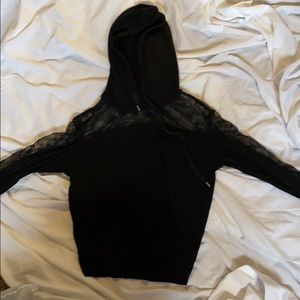 Light hoodie with mesh shoulder